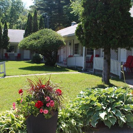 Colonial Resort-1000Islands Gananoque Exterior foto