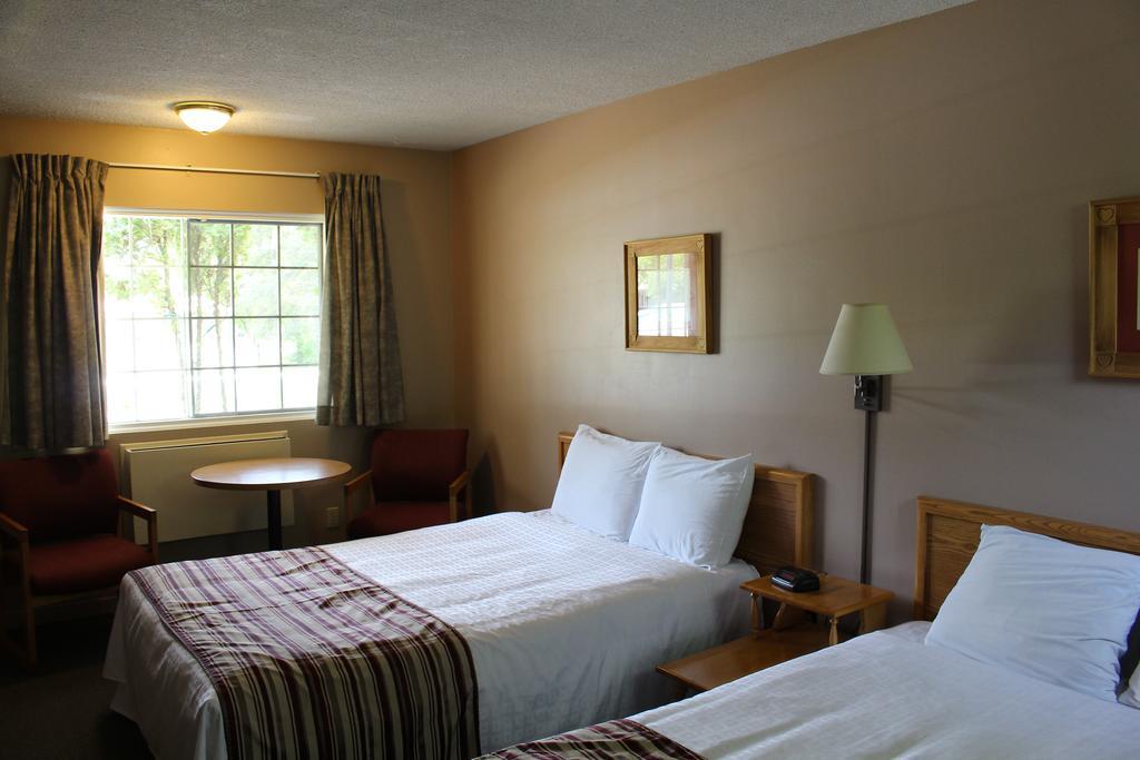 Colonial Resort-1000Islands Gananoque Exterior foto