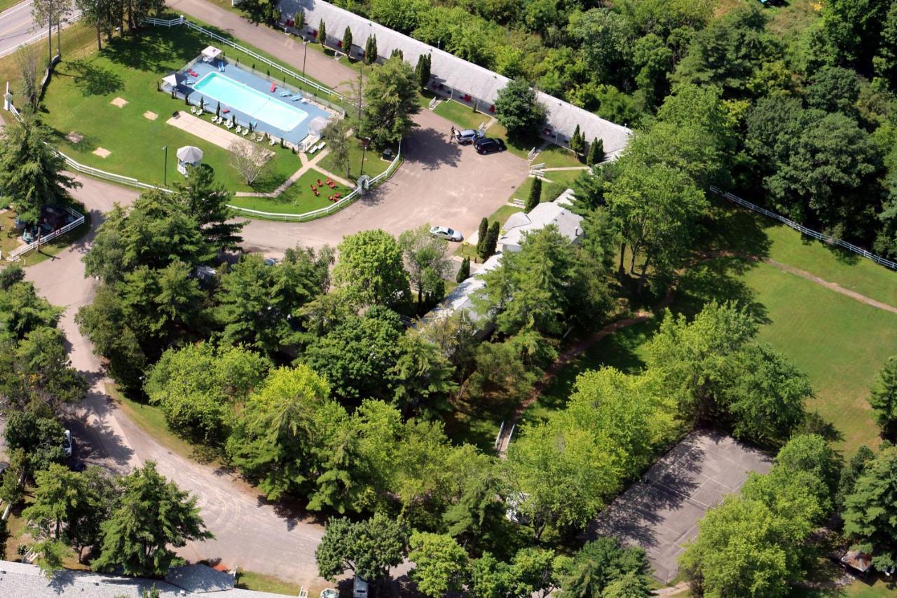 Colonial Resort-1000Islands Gananoque Exterior foto