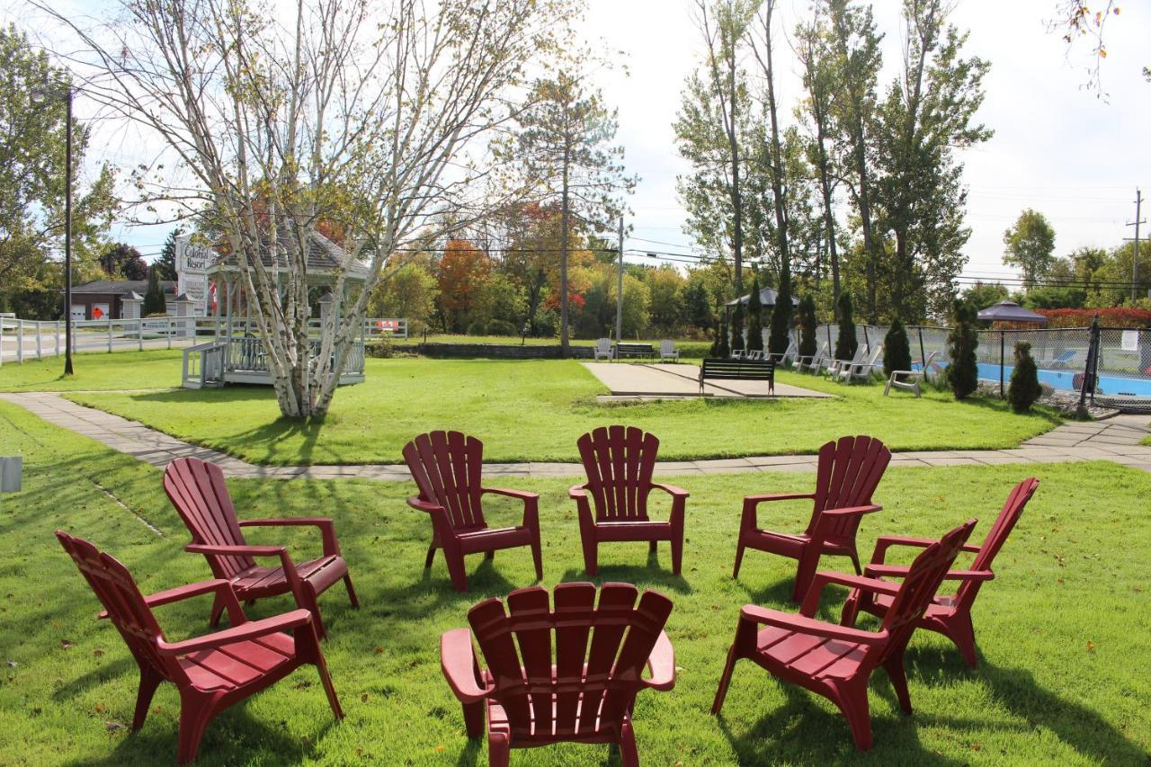 Colonial Resort-1000Islands Gananoque Exterior foto